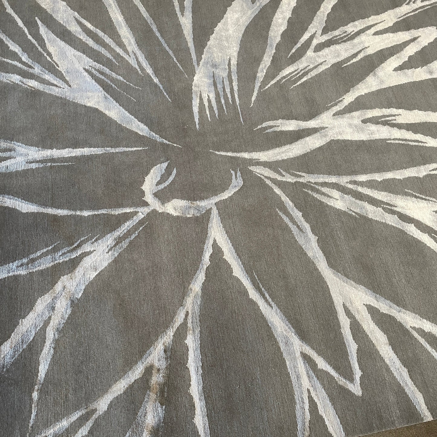 Tapis en laine Delinear Agave vert écume de mer 8'X10'