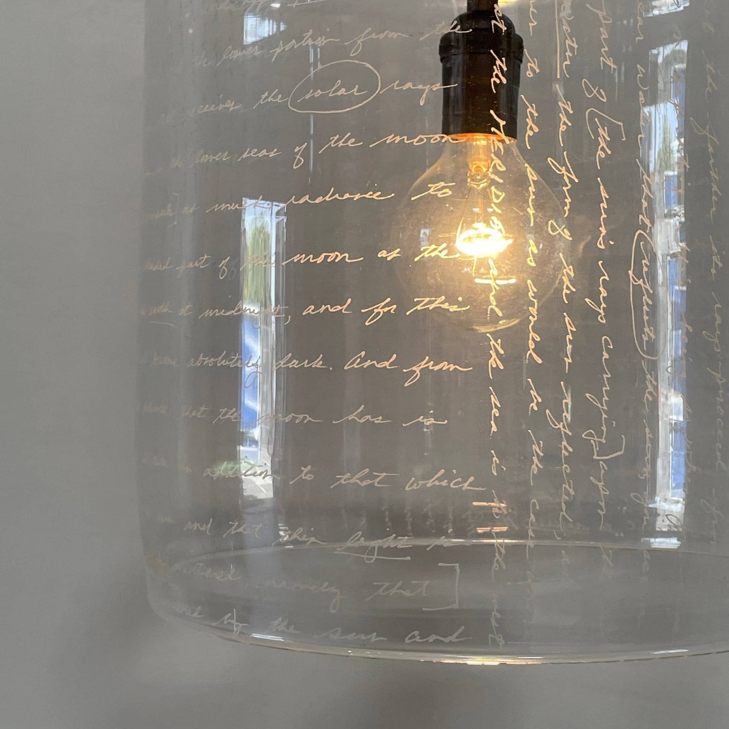 Pendentif mot Alison Berger