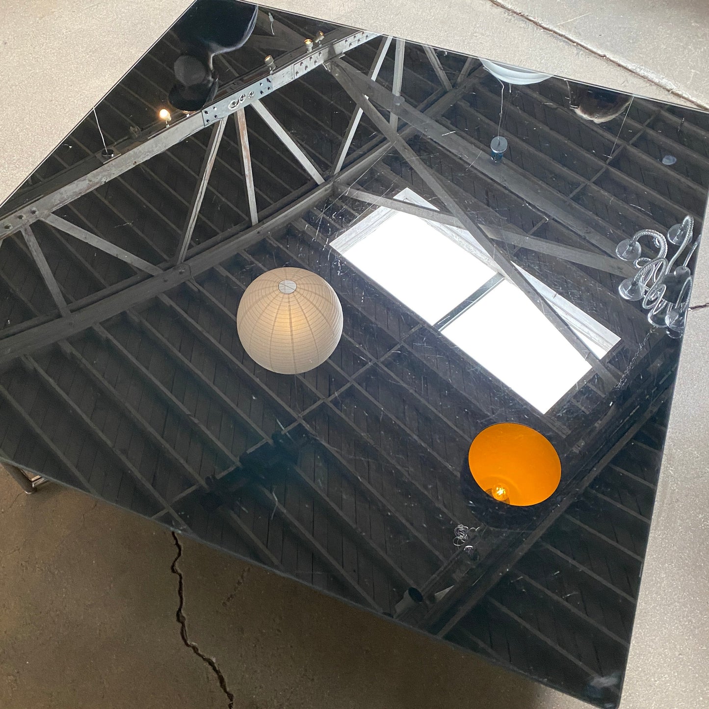 Table basse en verre noir 